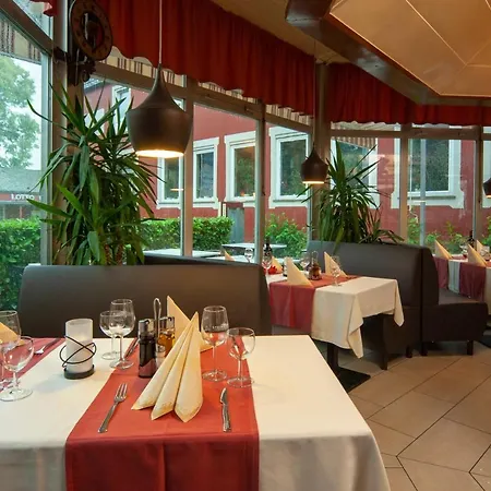 Hotel Zum Zecher 3*